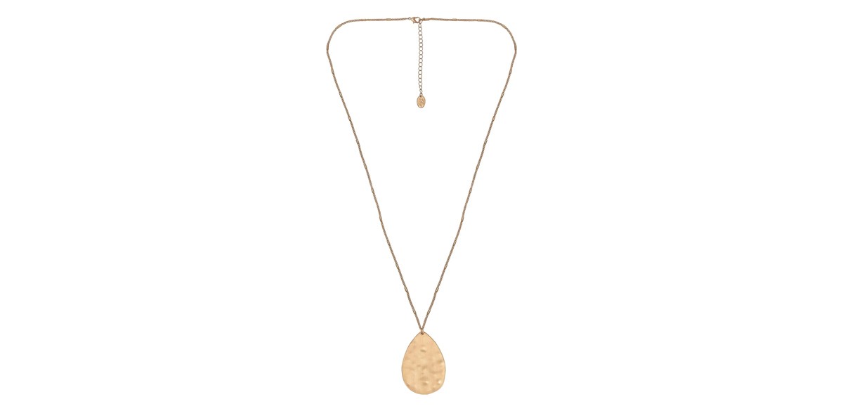 The Pioneer Woman Matte Gold-tone Metal Hammered Teardrop Pendant Necklace The Pioneer Woman Matte Gold-tone Metal Hammered Teardrop Pendant Necklace