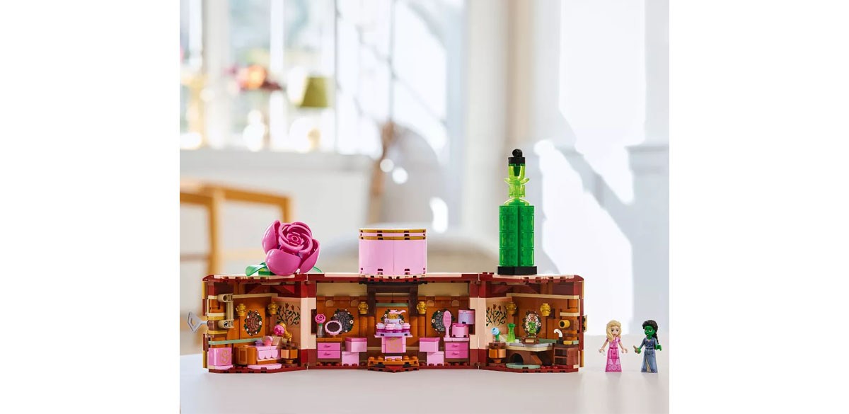 LEGO Wicked Glinda & Elphaba's Dormitory Collectible Toys LEGO Wicked Glinda & Elphaba's Dormitory Collectible Toys